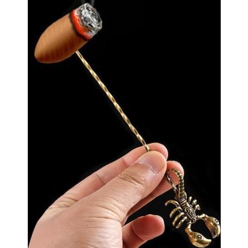 Retro Brass Cigar Pass Needle Portable Copper Scorpid Engraving Dredge Drilled Spiral Ventilation Needle Cigar Tool 85AC