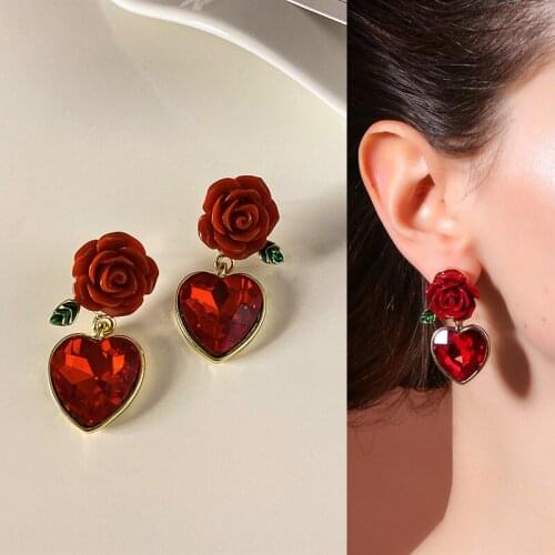 Romantic Red Resin Acrylic Rose Heart Pendant Drop Earrings for Women Girls Teens Korean Fashion Earrings 2021 Trend New Arrival