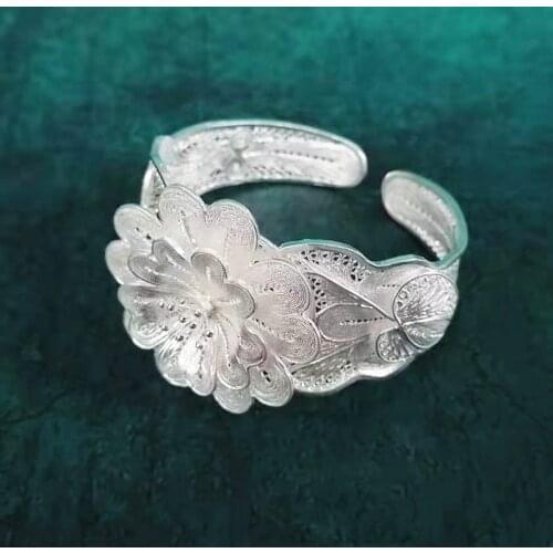 Bastiee Big Bracelets