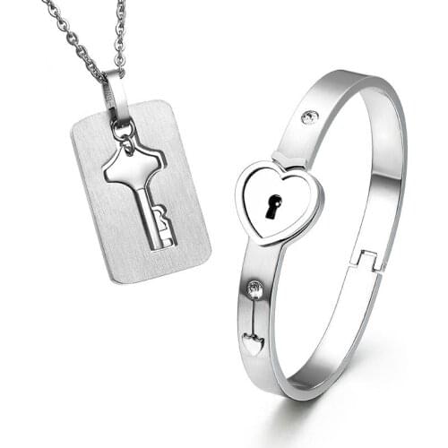 A Couple Jewelry Sets Stainless Steel Love Heart Lock Bracelets Bangles Key Pendant Necklace Couples Free Shipping