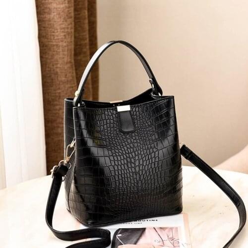Womens Bag New 2021 Crocodile-print Bucket Bag Fashion Bag One-shoulder Sloping Bag Handbag Korean Version Bag