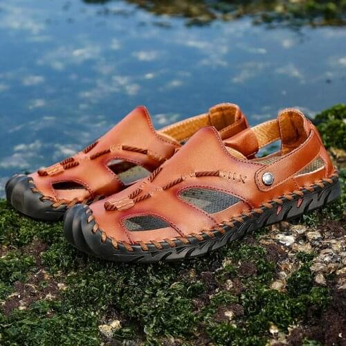 Classic Sandals Shoes For Mens Slippers Summer Breathable Genuine Leather Casual Comfortable Driving Beach Outdoor shoes
