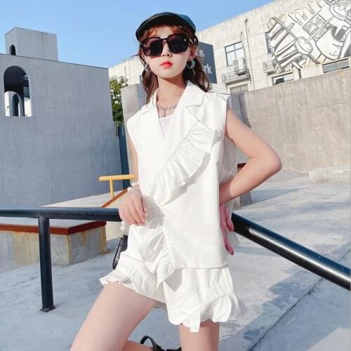 Baby gril ruffles sets 2021 summer new sleeveless tops + sling + shorts 3 pcs stes children fashion suits 4-16Y wz230