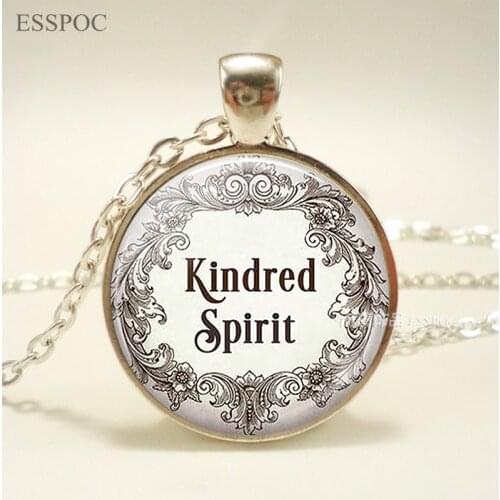 " Kindred Spirit " Anne of Green Gables Friendship Jewelry Glass Pendant Necklace Handmade Silver Color Choker