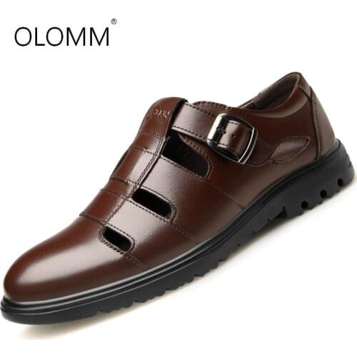 Mens Sandals 2019 Casual Hollow Breathable Middle-aged Shoes Sandals Loafers Zapatos De Hombre Classic Leather Sandals