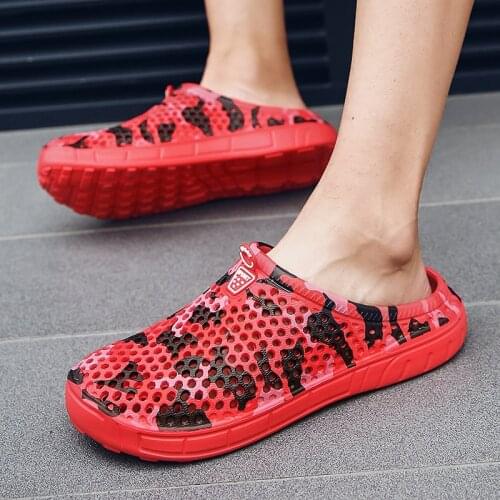 Summer Mens and Womens Clogs Quick Dry Casual Home Slippers Couple Garden Shoes Beach Sandals Mules Bathroom Slippers TX234