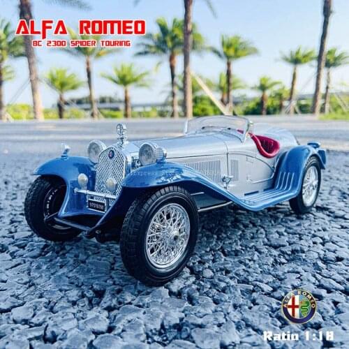 Bburago 1:18 1932 Alfa Romeo 8C 2300 Spider Touring Alloy Retro Car Model Classic Car Model Car Decoration Collection gift
