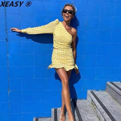 XEASY 2021 Women Asymmetric Crop Top Vintage One Shoulder Blouse And High Waist Ruched Mini Skirt Female Yellow Plaid Two Piece