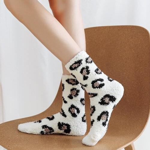 5 Pairs Winter Socks Keep Warm Socks Fashion Thick Semi-velvet Socks Home Socks Coral Velvet Socks Leopard Womens Floor Socks