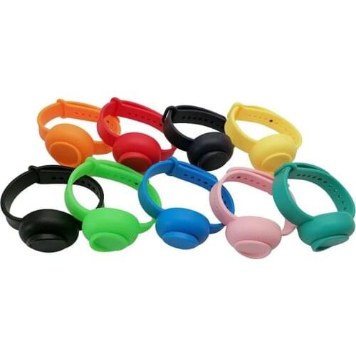 50pcs Liquid Wristband Hand Pumps Disinfectant Sanitizer Dispenser Bracelet Wristband Hand Sanitizer Silicone Bracelet
