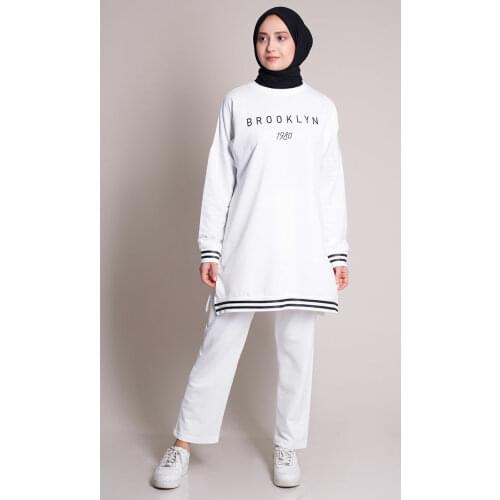 Brooklyn Yazı Baskılı Beyaz İkili Takım Tesettür Spor Takım