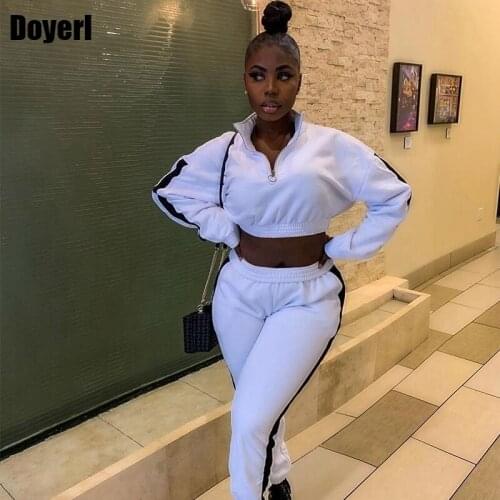 Casual Two Piece Set Women Tracksuit 2 Piece Set Winter Crop Top Sweatsuit and Sweatpants Sportswear Joggers Women Set Clothes