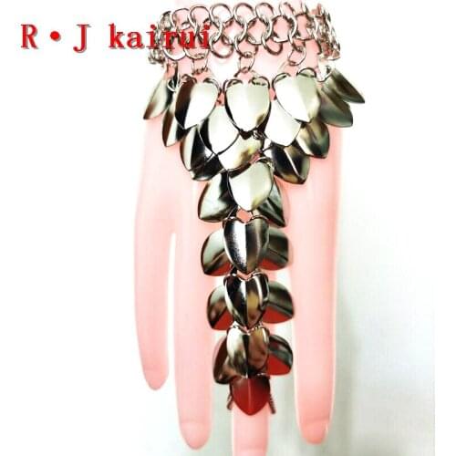 Fashion Style RJHA04 Women Silver Plated Chains Silver Fish Scale Hand Chains Jewelry Unique Design Fish Scale Hand Jewelry