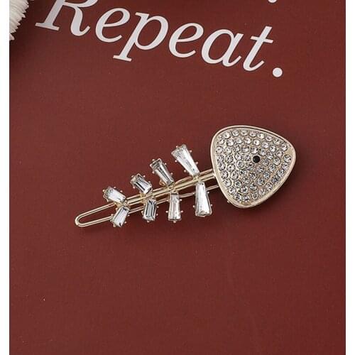 Rhinestone Studded Fish Hairpin For Women Trend 2021 New Jewelry Fashion Hair Clip Popular Insect Hair Accessories