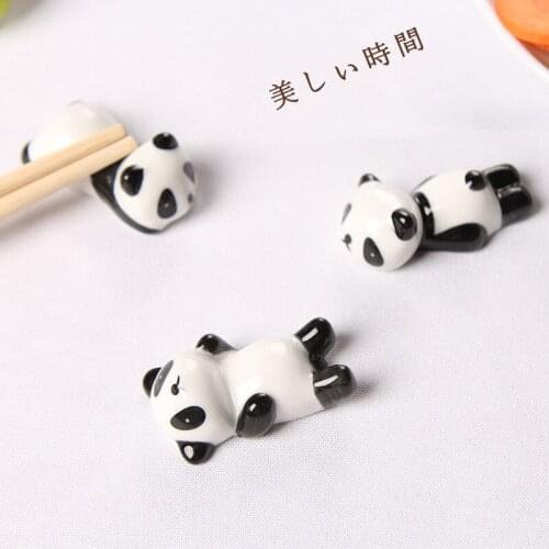 200pcs/lot Ceramic Chopsticks Cartoon Holder Rack Panda Chopsticks Holder Mat Chopsticks Care Fashion Kitchen Tableware