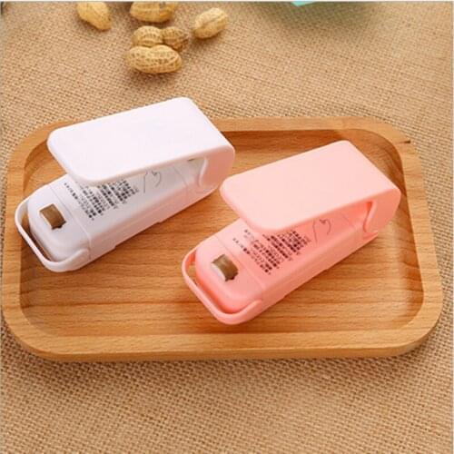 1Piece Hot Selling Household Portable Mini Heat Sealing Machine Impulse Sealer Seal Packing Plastic Package Sealer