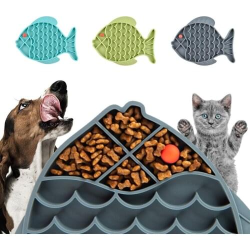 Silicone Pet Dog Feeding Lick Mat Folding Dogs Feeding Food Bowl Dog Slow Food Feeding Pad Puppy Treat Dispenser Pet Supplies