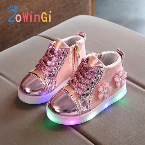ZoWinGi Kids Glowing Shoes