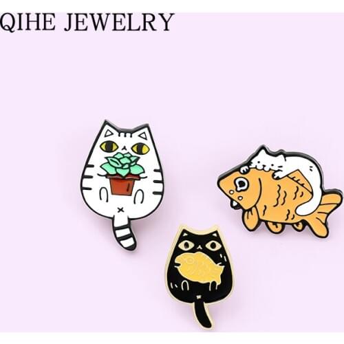 Cat Eats Fish Enamel Pin Custom Cute Kitten Animal Brooches for Women Men Backpack Lapel Pins Food Badge Jewelry Gift Wholesale