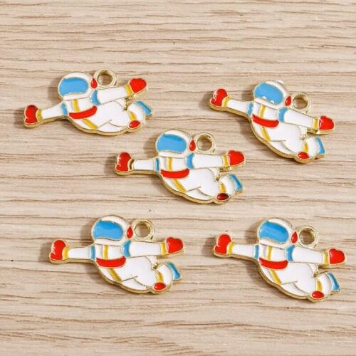 10pcs 22*12mm Cute Enamel Flying Astronaut Charms for Making Pendants Necklaces Drop Earrings Bracelets DIY Jewelry Findings