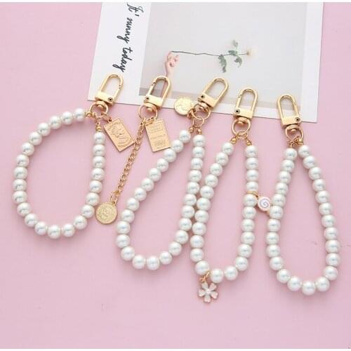 Creative cute girl heart pearl keychain antique queen alloy key chain pendant girl heart bag pendant