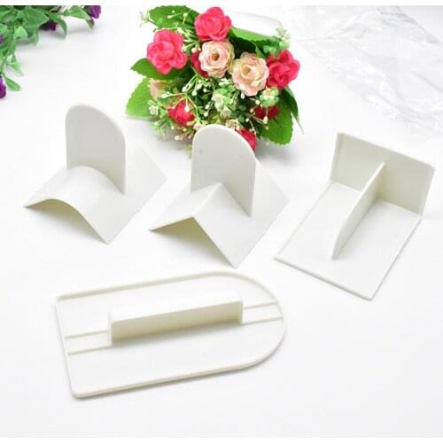 Luyou 1pcs Cake Scraper Fondant Mousse Cream Spatula Edge Smoother Kitchen Cake Pastry Mold Baking Decorating Tools FM1661