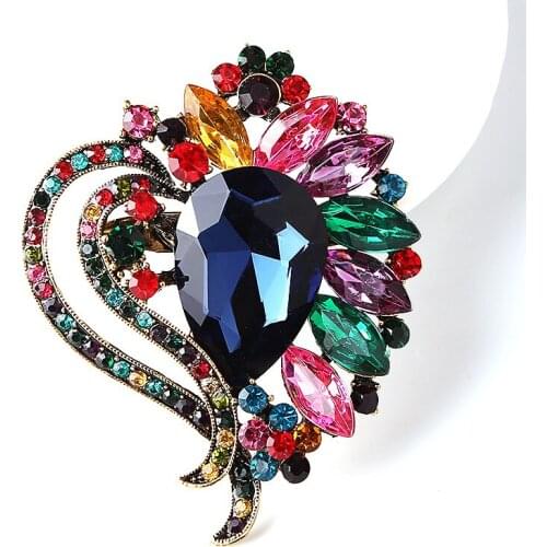 6 Colors Available Crystal Heart Brooches For Women Large Fashion Elegant Pins Wedding Bouquet Brooch Vintage Style