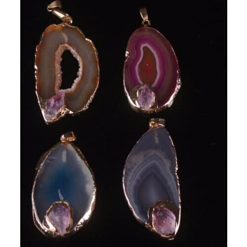 Beautiful 1Pcs Gold Color Rim Blue Grey Orange Red Stripes Onyx Slice Freeform Pendant Bead With a Exquisite Puirple Stone