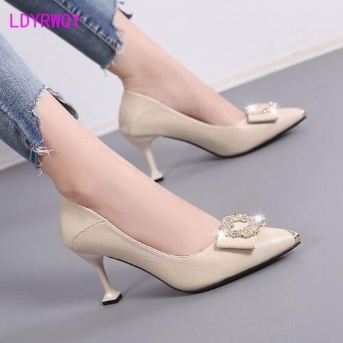 2021 new high-heeled shoes soft leather womens non-grinding mid-heel pointed shallow mouth stiletto single shoes