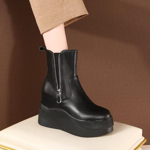 Winter shoes natural Genuine leather boots women ankle Thick high-heeled platform fashion fur Female boots cowhide snow boots