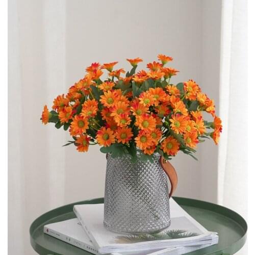 A bunch of autumn artificial daisy flowers silk bouquet fake flowers DIY decorative vase, family wedding Christmas decoration ho