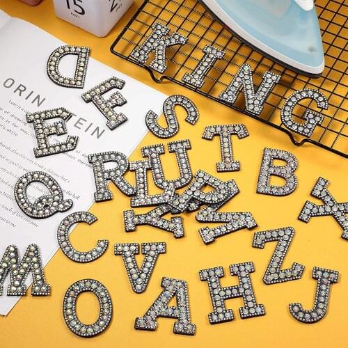 26 Letters Iron On Patches Pearl Rhinestones Alphabet Sew Rainbow Shining Badges For Name DIY Dress Jeans Appliques Decoration