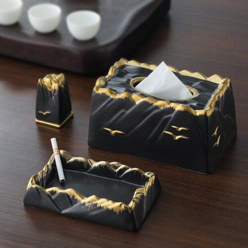 Classical black gold abstract mountain ashtray Pastoral style decorative ashtray