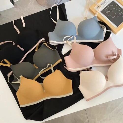 New Japanese Style Traceless Underwear Sexy Solid Color Bra Fashion Push Up Comfort Bra Womens Non Steel Ring Splicing Lingerie