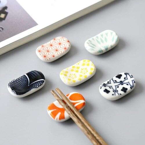 55% Dropshipping!!Ceramic Japanese Style Chopsticks Holder Convenience Anti-slip Chopstick Rest Stands Kitchen Tool