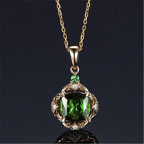 Luxury Green Crystal Pendant Necklace Gold Plated Princess Cut Green Gems Crystal Necklace Bridal Wedding Jewelry Birthday Gifts