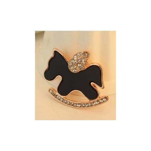 2021 Trendy Womens Super Cute Horse Brooch For Girl Vintage Lovely Crystal Rhinestone Scarf Pins Brooches
