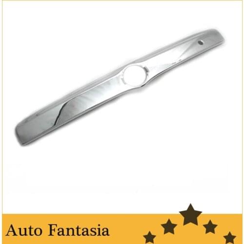 Chrome Rear Trunk Streamer Trim for Nissan Versa / Pulsar / Sunny Sedan 2012 Up