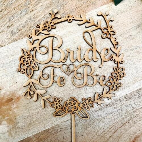 Bride to be Wedding Cake Topper, Flora Cake Topper, Flower Wedding cake topper , Wreath Cake decoration,Bride to be