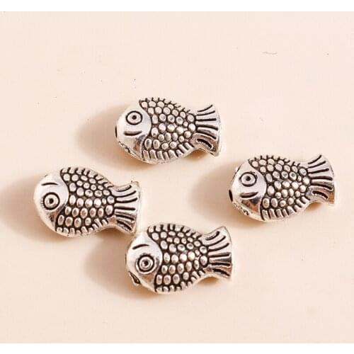 40pcs 10*7mm Tibetan Silver Jewelry Charms Alloy Fish Connectors Beads for Bracelets Making Necklaces Pendants Jewelry Findings
