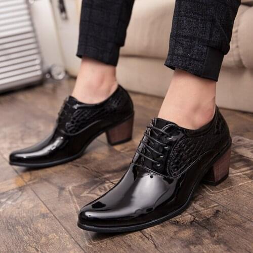Mens Pointed Toe Patent Leather Wingtip Chunky Cuban Heel Wedding Party Club Formal Dress Shoes 2Colors New 2021