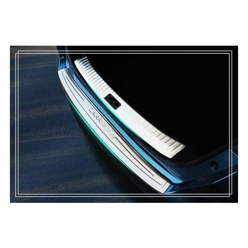 Higher star 2pcs(1pcs built-in+1pcs builf-out)rear bumper footplate,protection bar with logo for Nissan Lannia/bluebird 2016