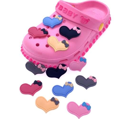 50PCS Wholsale Mix Cartoon Shoes Charms Cute Heart PVC Wristband Decoration Croc Jibz Accessories Children X-mas Party Gifts