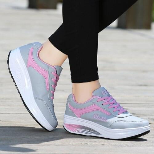 2021 Woman Shoes New Fashion Simple Womens Platform Breathable Sneakers Casual Shoes Student Outdoor Running Shoes Mujer May29