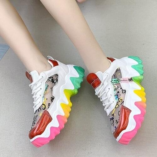 Fashion Sneakers Women 2021 Autumn Rainbow Outsole Thick Bottom Flats Shoes Big Size Platform Womens Shoes