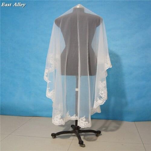 Beautiful Chapel Length 230cm Lace Bridal Veil Wedding Veil With Metal Comb