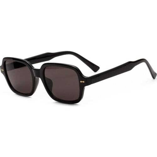 Veshion Retro Square Sunglasses for Women Rivet Korean Style 2020 Summer Black Small Sun Glasses for Men Cheap Drop Ship