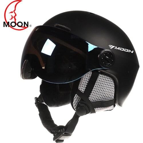 Moon Skiing Helmet Integrally-Molded PC+EPS CE Certificate Ski Helmet Outdoor Sports Ski Snowboard Skateboard Helmets