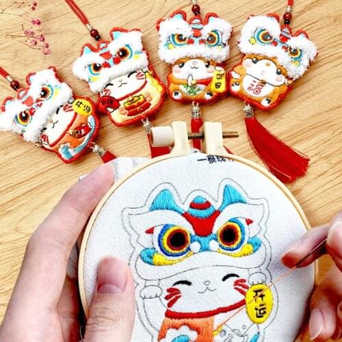 Chinese Cute Mouse Amulet DIY Embroidery kit of Car Pendant Cross Stitch Set Needlework Handmade Embroidery Sewing Craft Decor