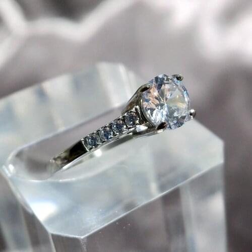 316L Stainless Steel Quality Office Lady Accessories Rings Golden Color Halo Micro Paved Casual Style Female Jewelry